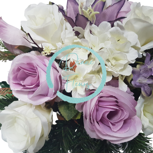 Kompozycja pogrzebowa sztuczne róże, hortensje i dodatki 60cm x 30cm x 25cm