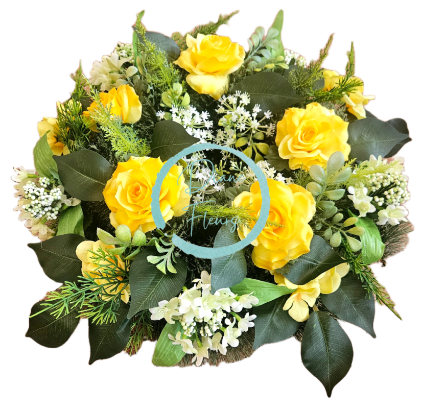 Corona funebre di pino, rose, violette e accessori, 42cm