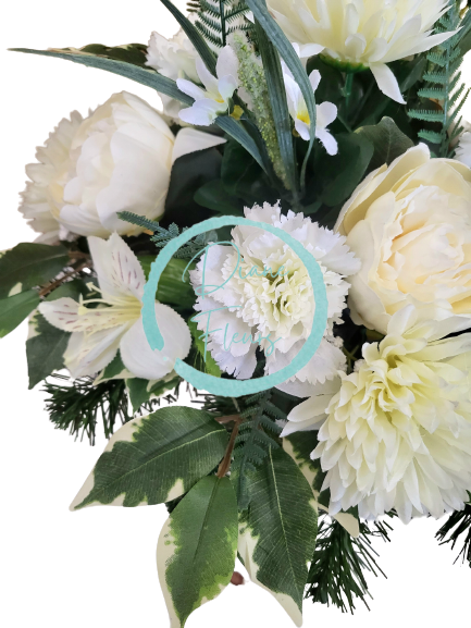 Smútočný aranžmán betonka exclusive umelá chryzantéma, peonia pivonka, karafiát, alstroméria a doplnky Ø 45cm x 35cm