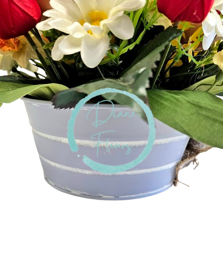 Aranžmán v plechovom kvetináči umelé tulipány, margaréty, zlatý dážď, veľkonočné vajíčka a doplnky Ø 43cm