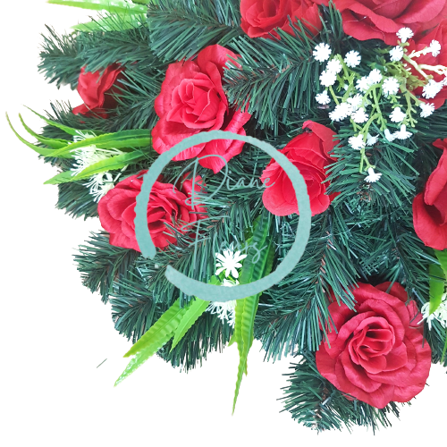 Wieniec żałobny krąg ze sztucznymi różami i dodatkami 55cm czerwony