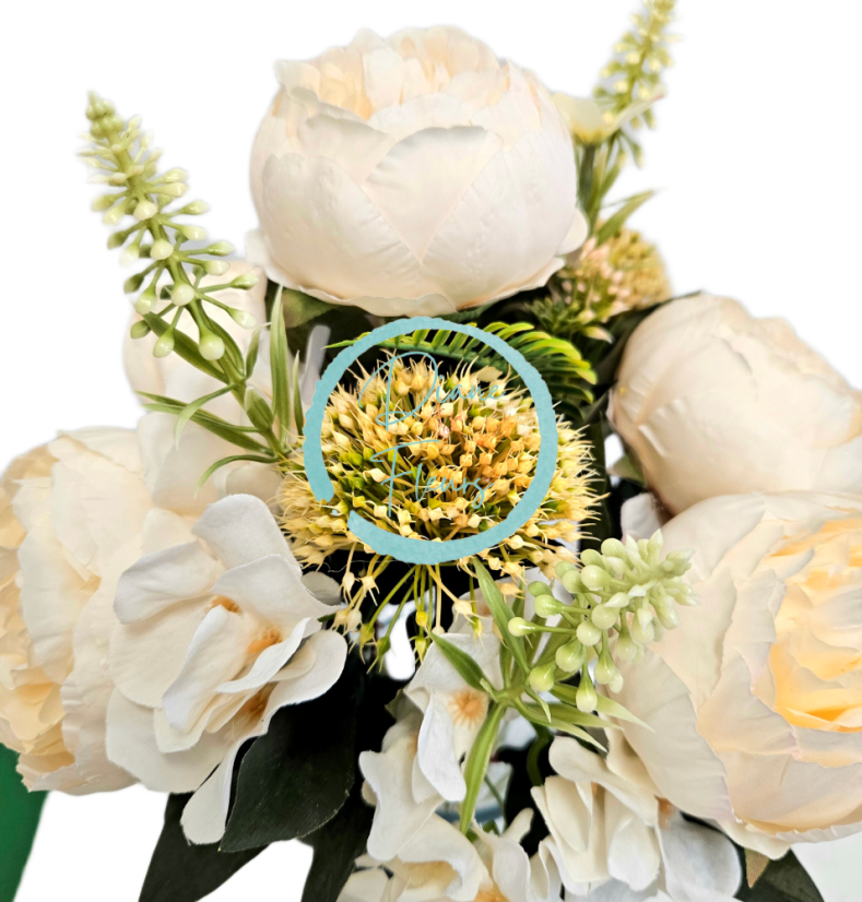 Луксозен букет Божури, Магарешки бодил, Хортензия 48 см изкуствен крем