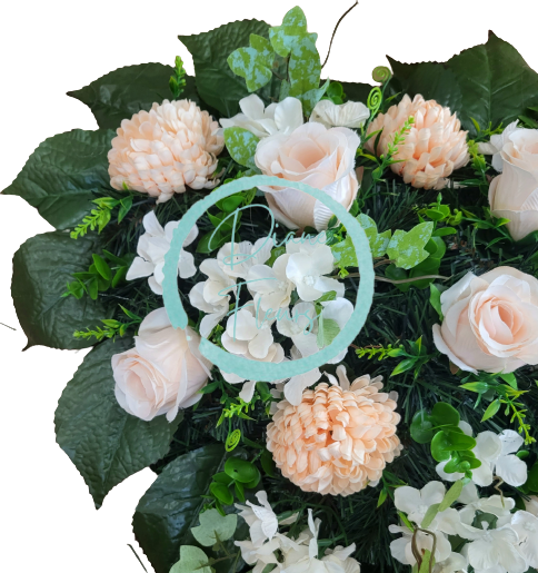 Krásný smútočný veniec "Srdce" s umelými ružami a chryzantémami 50cm x 50cm