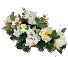 Kompozycja pogrzebowa sztucznych róż, piwonii, hortensji i dodatków 50cm x 30cm x 22cm