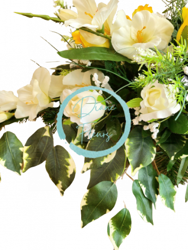 Prekrasan žalobni aranžman exclusive od umjetnih ruža, gladiole i pribora 85cm x45cm x30cm