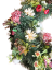 Luxusný smútočný veniec borovicový exclusive ranunculus, margarétky, chryzantémy, drobné kvietky, chmeľ a doplnky 80cm