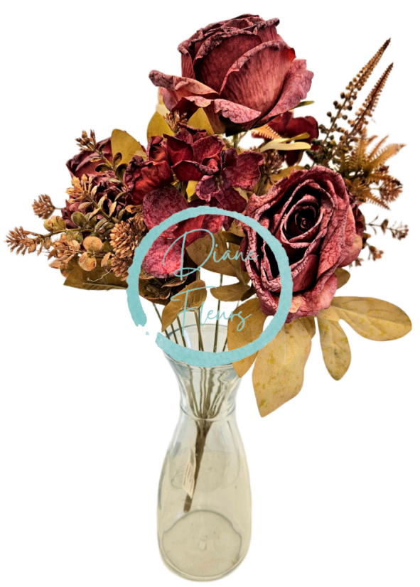 Изкуствен букет от рози, цинии и аксесоари 48 см бордо