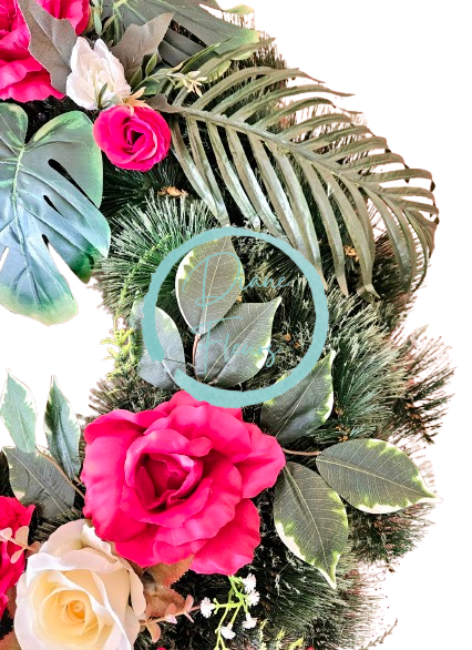 Temetési fenyőkoszorú Exkluzív rózsák, bazsarózsa, monstera és kiegészítők 70cm x 80cm