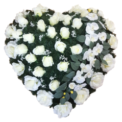 Temetési koszorú "szív" műrózsák és orchideák 80cm x 80 cm fehér és krém