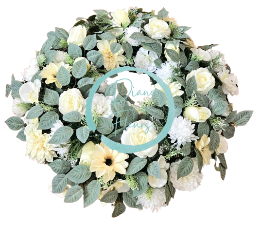Temetési fenyőkoszorú Exkluzív rózsák, krizantém, dáliák, clematis és kiegészítők 80cm