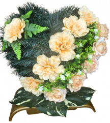 Nagrobni venec na stojalu Srce, vrtnice in dalije ter dodatki 45cm x 40cm