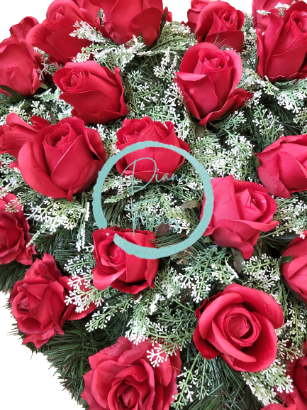 Pogrebni vijenac "Srce" od ruža i dodaci 80cm x 80cm umjetno