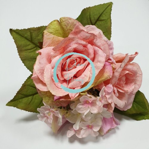 Šopek roza vrtnic in hortenzije 26 cm umetne
