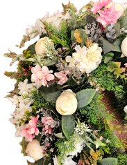 Coroană funerara de pin Inima Exclusiv Bujori artificiali, Delphinium si Accesorii 100cm x 90cm
