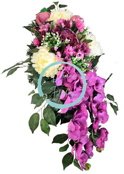 Luxusný aranžmán betonka umelé chryzantémy, pivonky, margaréty, orchidey a doplnky 78cm x 30cm x 24cm