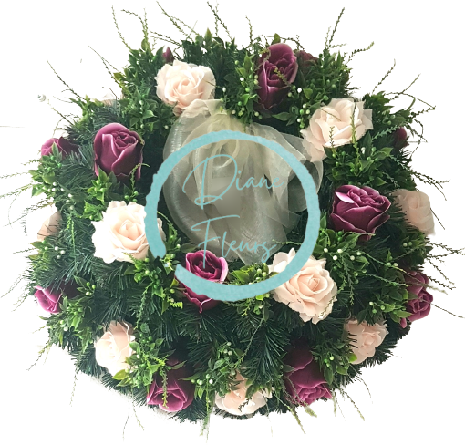Wieniec żałobny krąg ze sztucznymi różami i dodatkami 60cm st. różowy, fioletowy, zielony