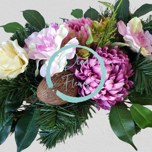 Бетонен букет от изкуствени далии, хризантеми и аксесоари 60 см x 25 см x 15 см AS234