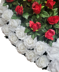 Coroana funerara „Inimă” din trandafiri 80cm x 80cm alb, rosu flori artificiale