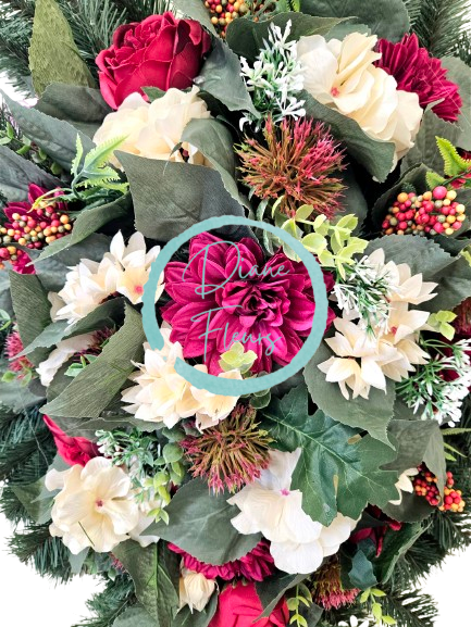 Corona funebre "Leaf" peonie artificiali, dalie, ortensie, cardi e accessori 95 cm x 60 cm AS997