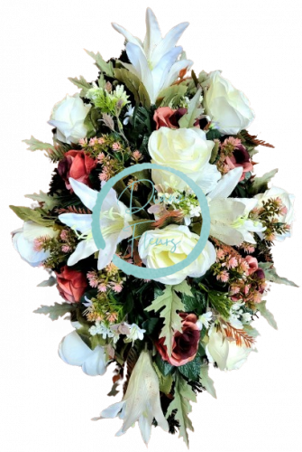 Mesterséges fenyőkoszorú rózsák, liliomok és kiegészítők 70cm x 40cm x 25cm