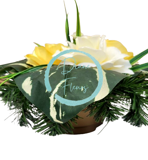Sympathy arrangement made of artificial Roses and Accessories 28cm x 15cm