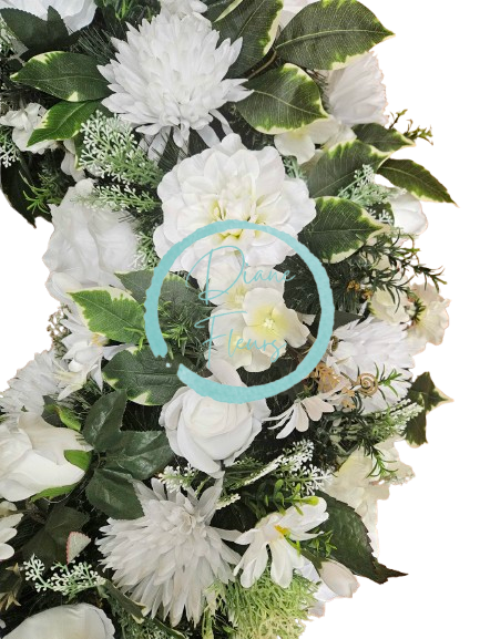 Luxusný smútočný veniec borovicový exclusive hortenzie, clematis, chryzantémy, ruže, margaréty a doplnky 80cm