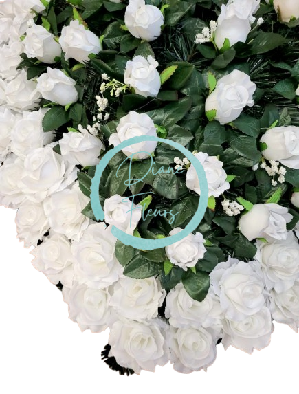 Smuteční věnec "Srdce" z umělých růží 80cm x 80cm bílý AS982
