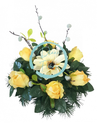 Kompozycja żałobna sztuczne róże, powojniki, powojniki i akcesoria 25cm x 17cm