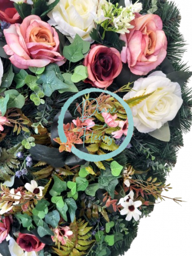 Coroana funerara „Lacrimă” din trandafiri, margarete, feriga si accesorii 100cm x 60cm 100cm x 65cm-KOPIE