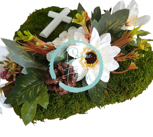 Luxurious Decorative (sympathy) mossy wreath "Heart -shaped" exclusive Gerberas & accessories 22cm x 22cm