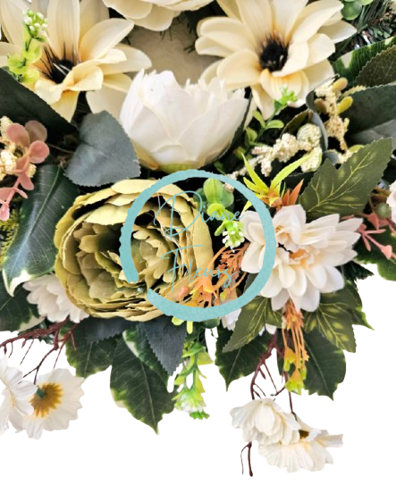 Věnec umělé růže, pivoňky, kopretiny, clematis a doplňky 50cm AS992