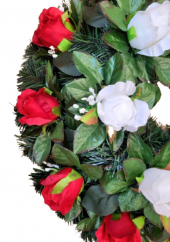 Pogrebni vijenac Ø 50cm ruže i dodaci bijela, crvena