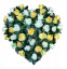 Coroană funerara „Inimă” din trandafiri 60cm x 60cm galben, crem flori artificiale