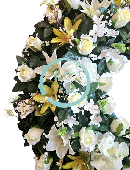 Coroana mare cu trandafiri, crini artificiali, hortensii și accesorii Ø 85cm