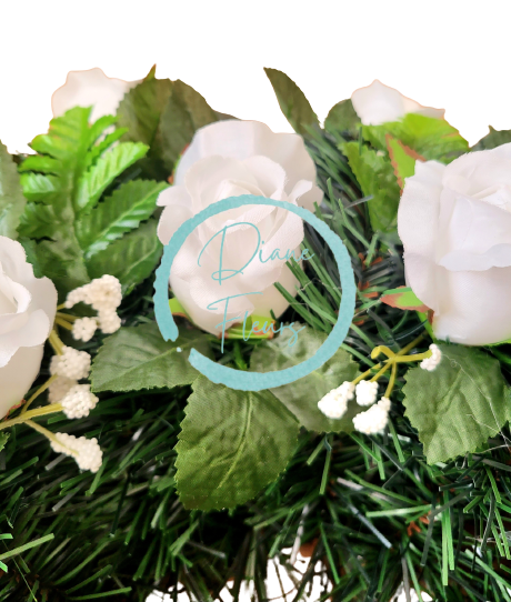 Pogrebni vijenac s umjetnim ružama i s hortenzijama Ø 65cm bijela, zelena, plava