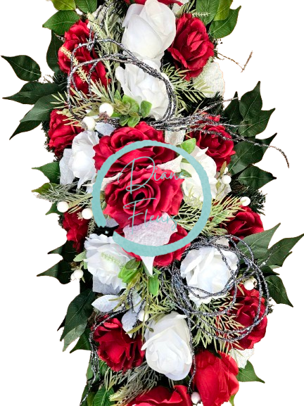 Smútočný veniec esíčko umelé ruže, gladioly, listy poinsettie a doplnky 150cm x 40cm