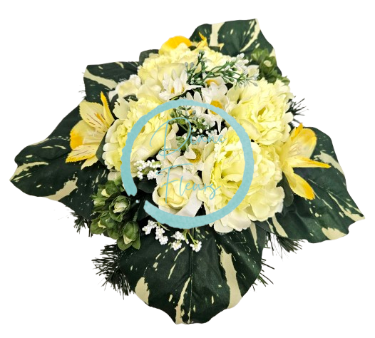 Aranžmán betonka umělé pivoňky, růže, alstromerie a doplňky 30cm x 20cm AS1035