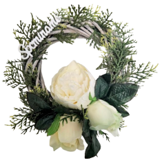 Prútený venček ruže, peonia pivonka a doplnky s nápisom "Spomíname" 20cm x 20cm