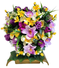 Umělý smuteční věnec na stojanu "Srdce" Růže, Orchideje, Kopretiny & doplňky 45cm x 40cm AS799