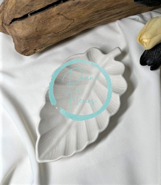 List 18cm - viac farebných variant - Farba: Šedá