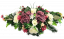 Žalni aranžma umetne vrtnice, hortenzije in dodatki 62cm x 30cm x 20cm