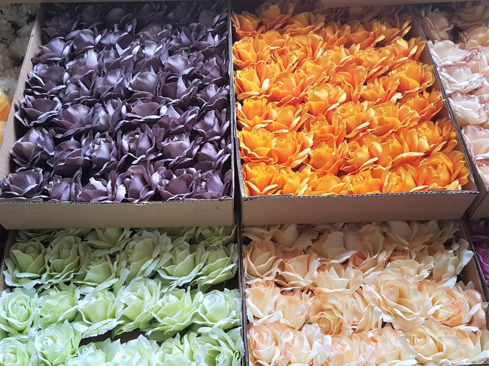 Capete de flori artificiale - mătase și catifea, o selecție largă de flori, ideale pentru realizarea de coroane de flori, de diferite dimensiuni, o selecție largă de culori. - Color - galben