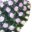 Wianek żałobny "Serce" wykonany ze sztucznych róż 80cm x 80cm fioletowo-kremowy