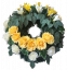 Smuteční věnec kruh s umělými růžemi, liliemi a doplňky Ø 60cm krémový, žlutý