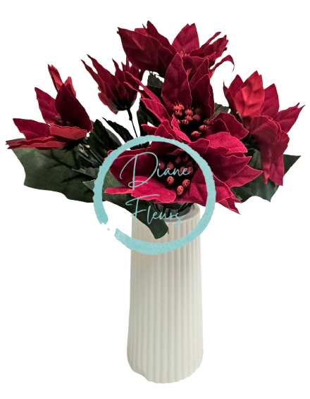 Poinsettia Poinzercia Vianočná ruža a Bobuľe kytica x7 26cm červená