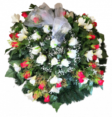 Nagrobni venec iz umetnih vrtnic, lilij, alstromerij in dodatkov O 80cm