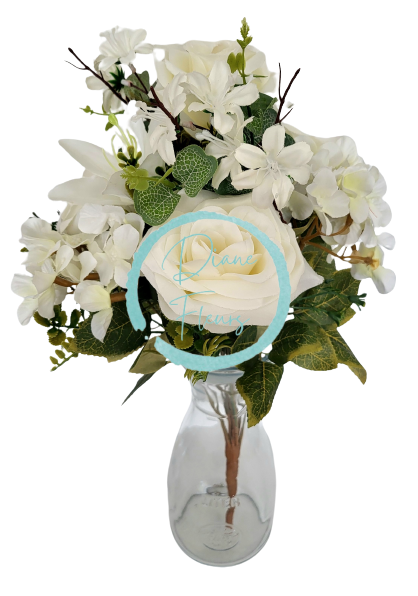 Buket ruža i hortenzija i ljiljana kremasta 47cm umjetna