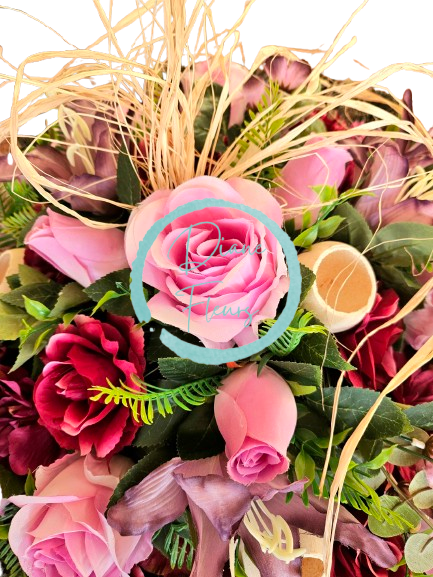 Luxusní umělý věnec Exclusive růže, lilie, chryzantémy a doplňky 70cm AS959