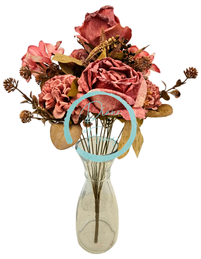 Изкуствен букет от рози, цинии и аксесоари 48 см тъмно розов
