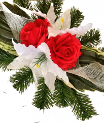 Žalobni aranžman umjetne ruže, ljiljani i dodaci 50cm x 27cm x 16cm